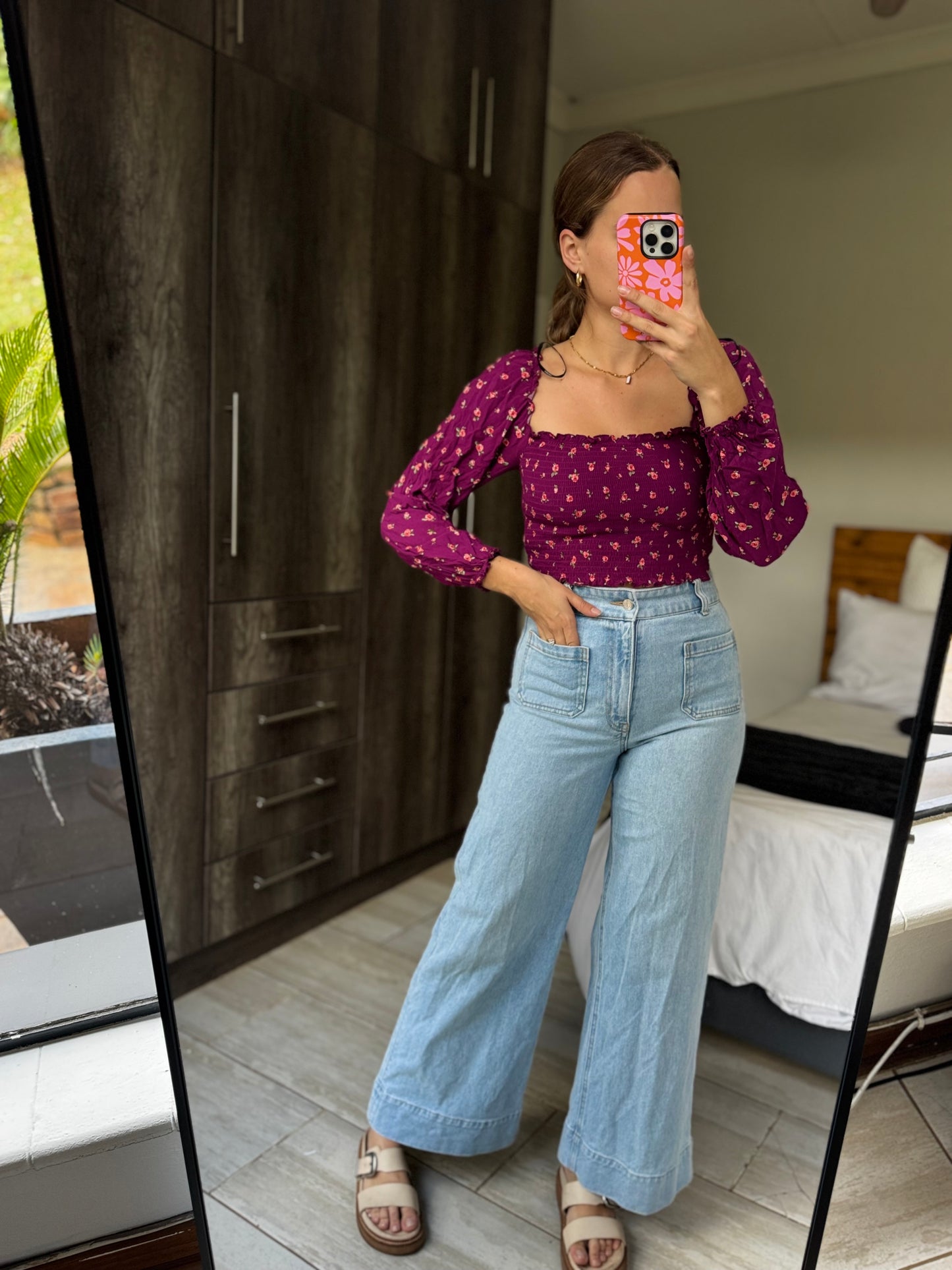 Pretty floral top (DD)
