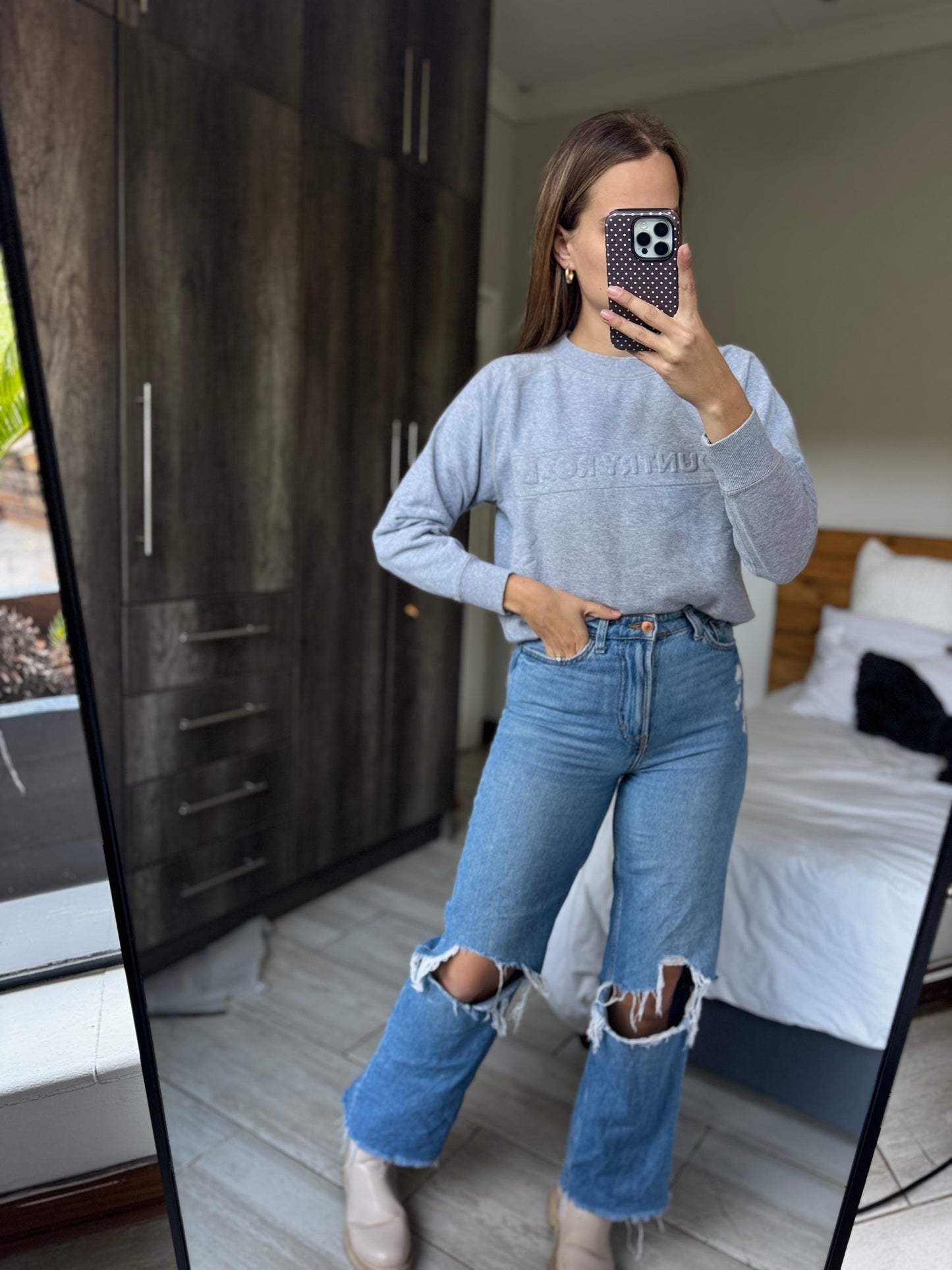 Country Road grey sweatshirt