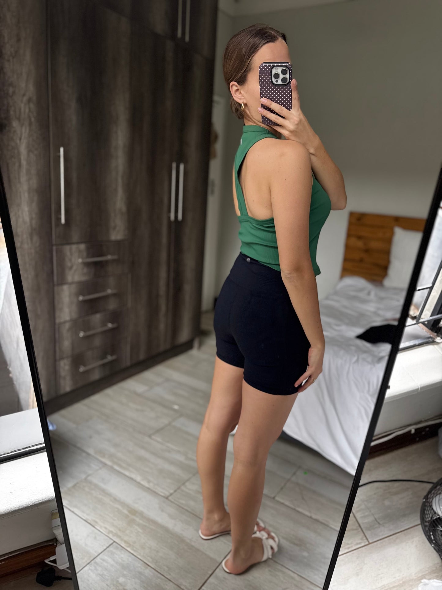 Cotton on gym top (L)