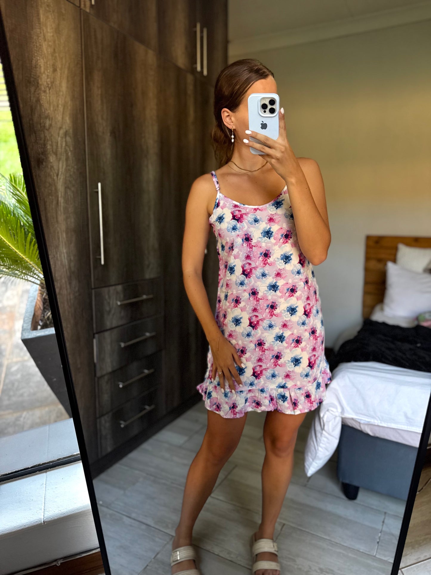 White floral dress (K)