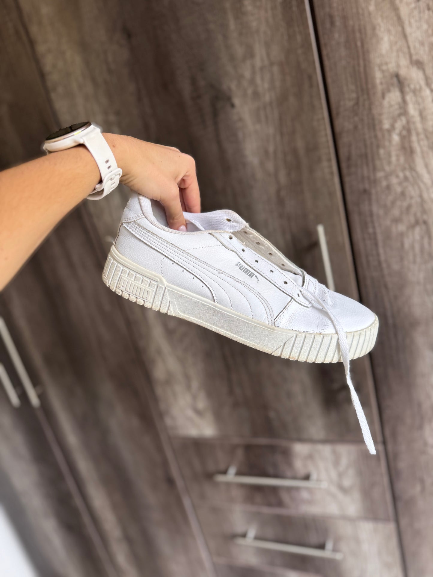Puma white sneakers (TT)