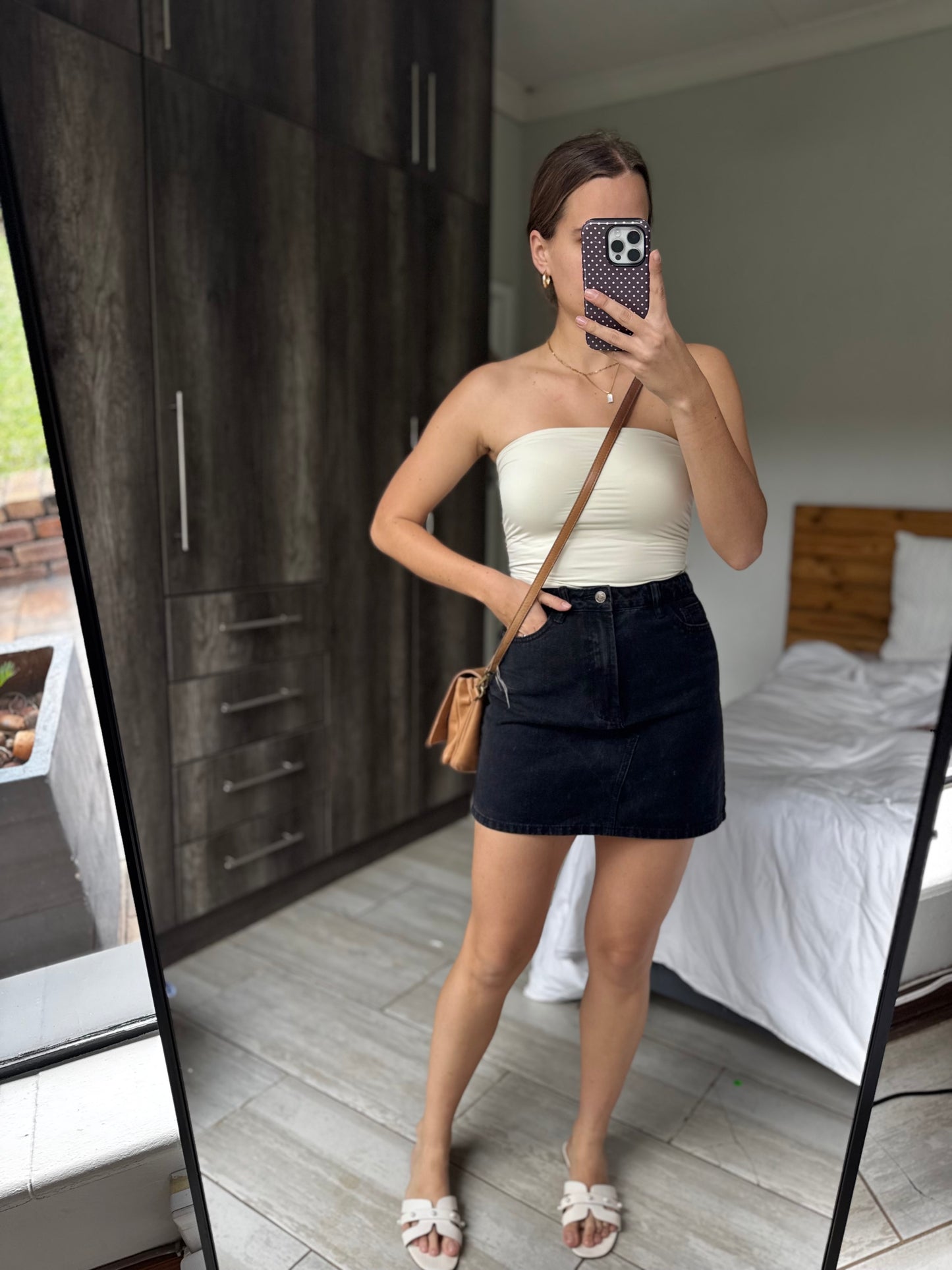 Black denim skirt (LL)