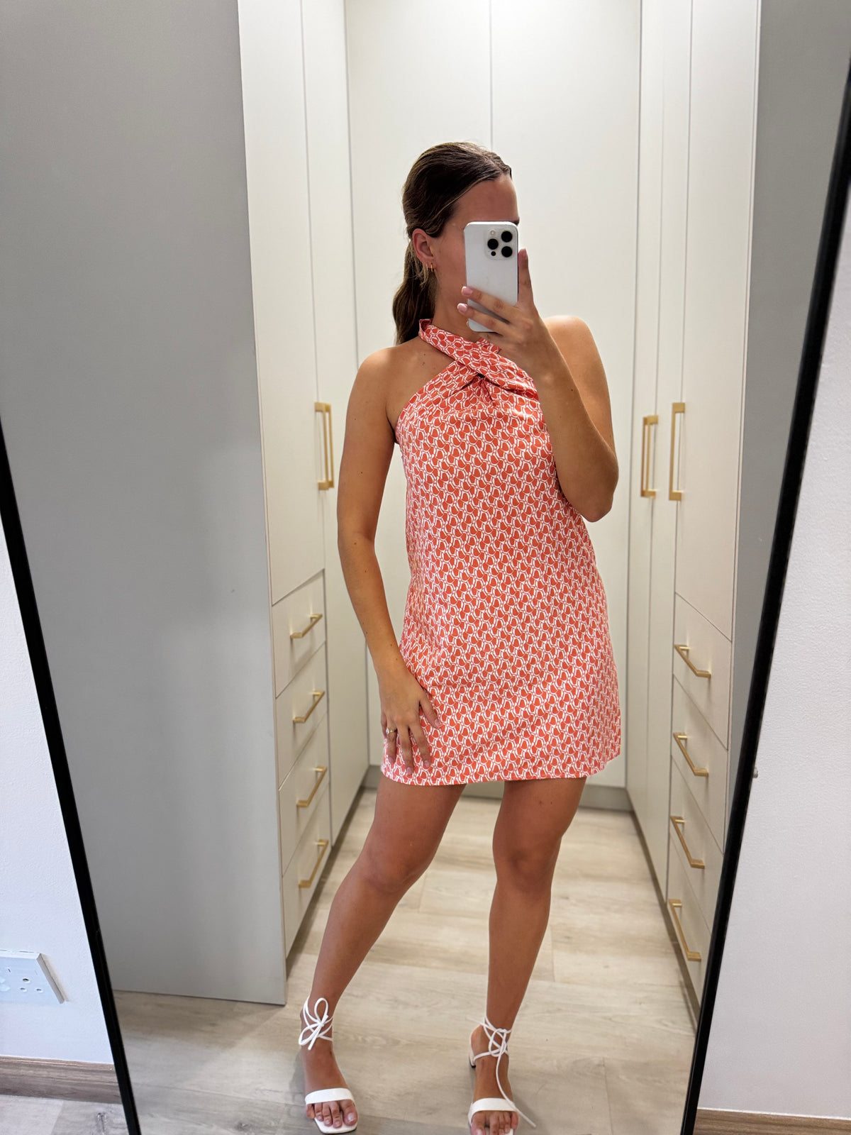 Pretty dress (K)