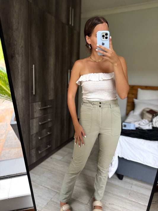 Green pants from Abercrombie & Fitch (EE)