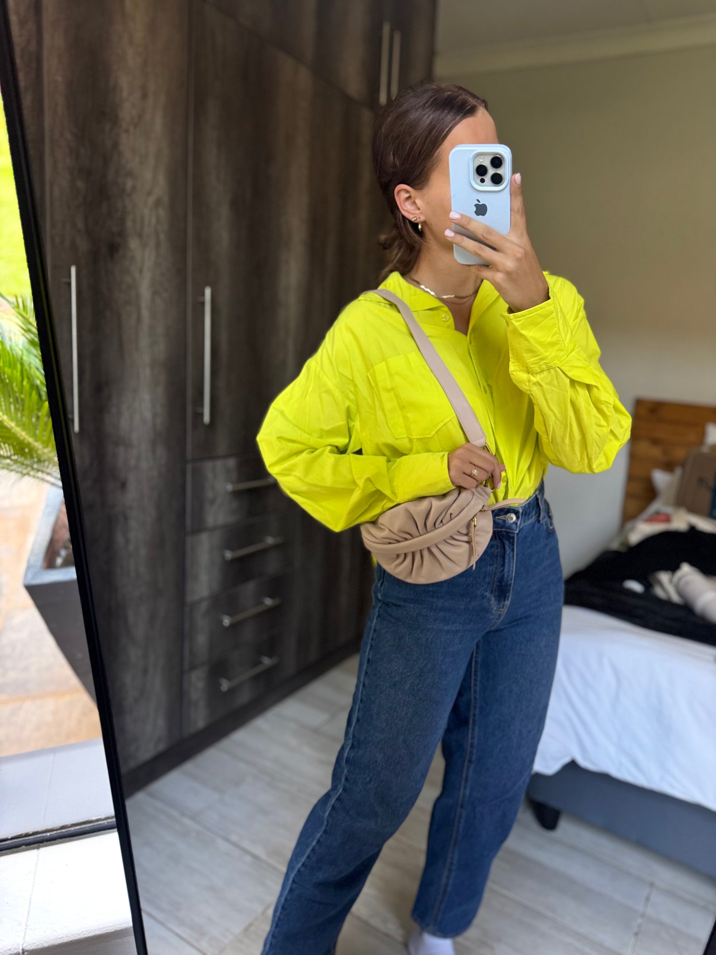 MANGO stunning bag (HH)