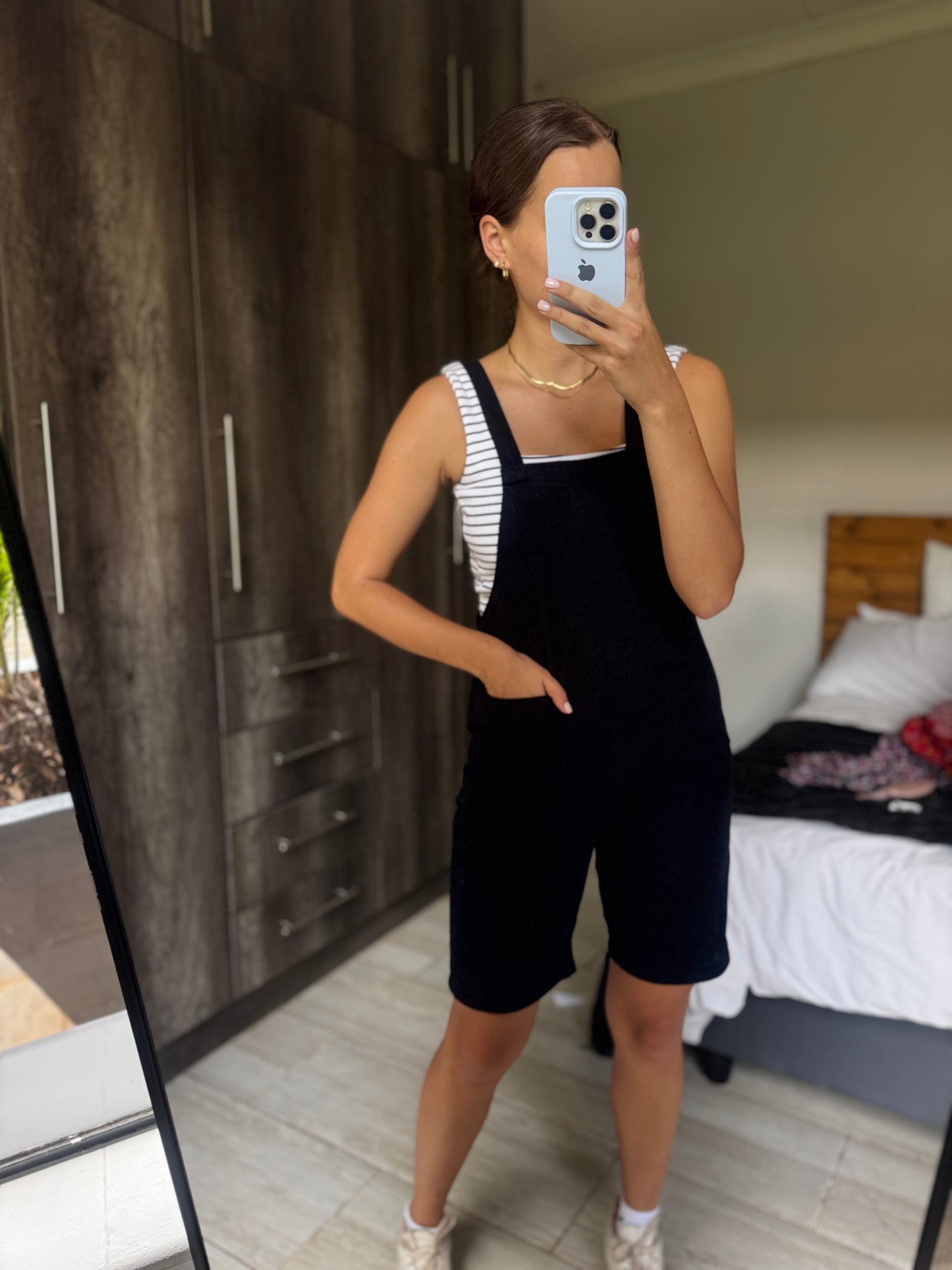 Black corderoy jumpsuit (O)