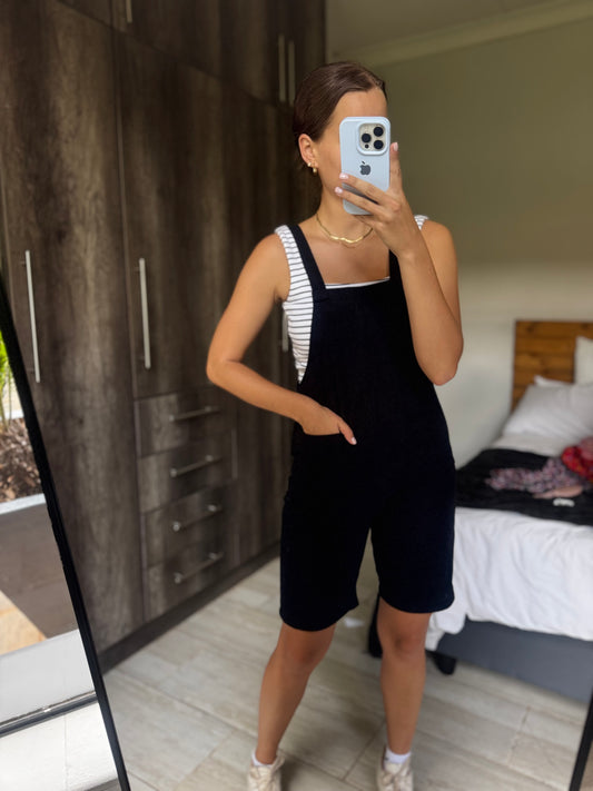 Black corderoy jumpsuit (O)