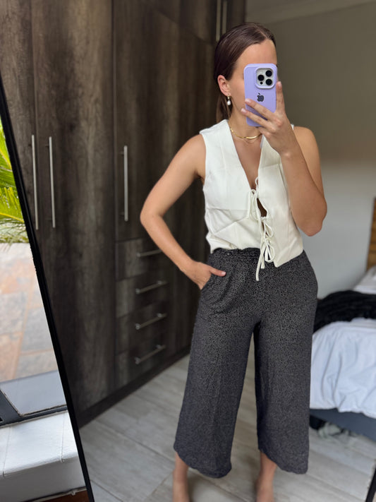 Woolworths black pants (OO)