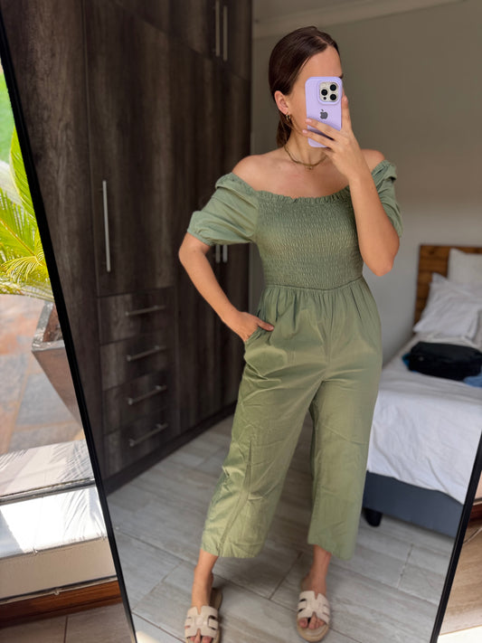 Green jumpsuit (RR)