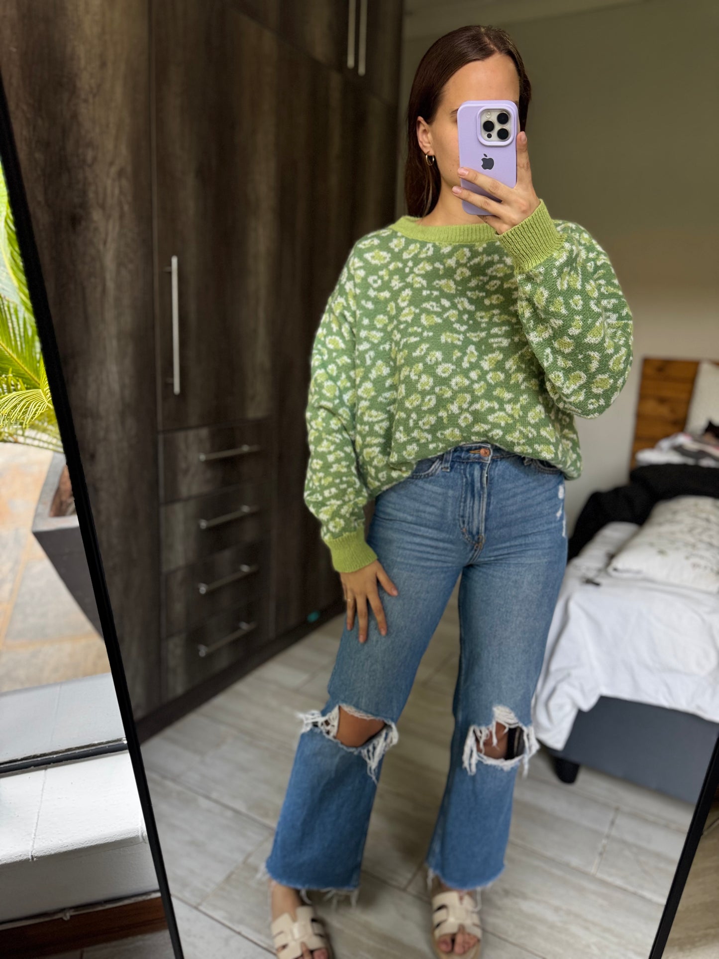 Green leopard print sweater (DD)