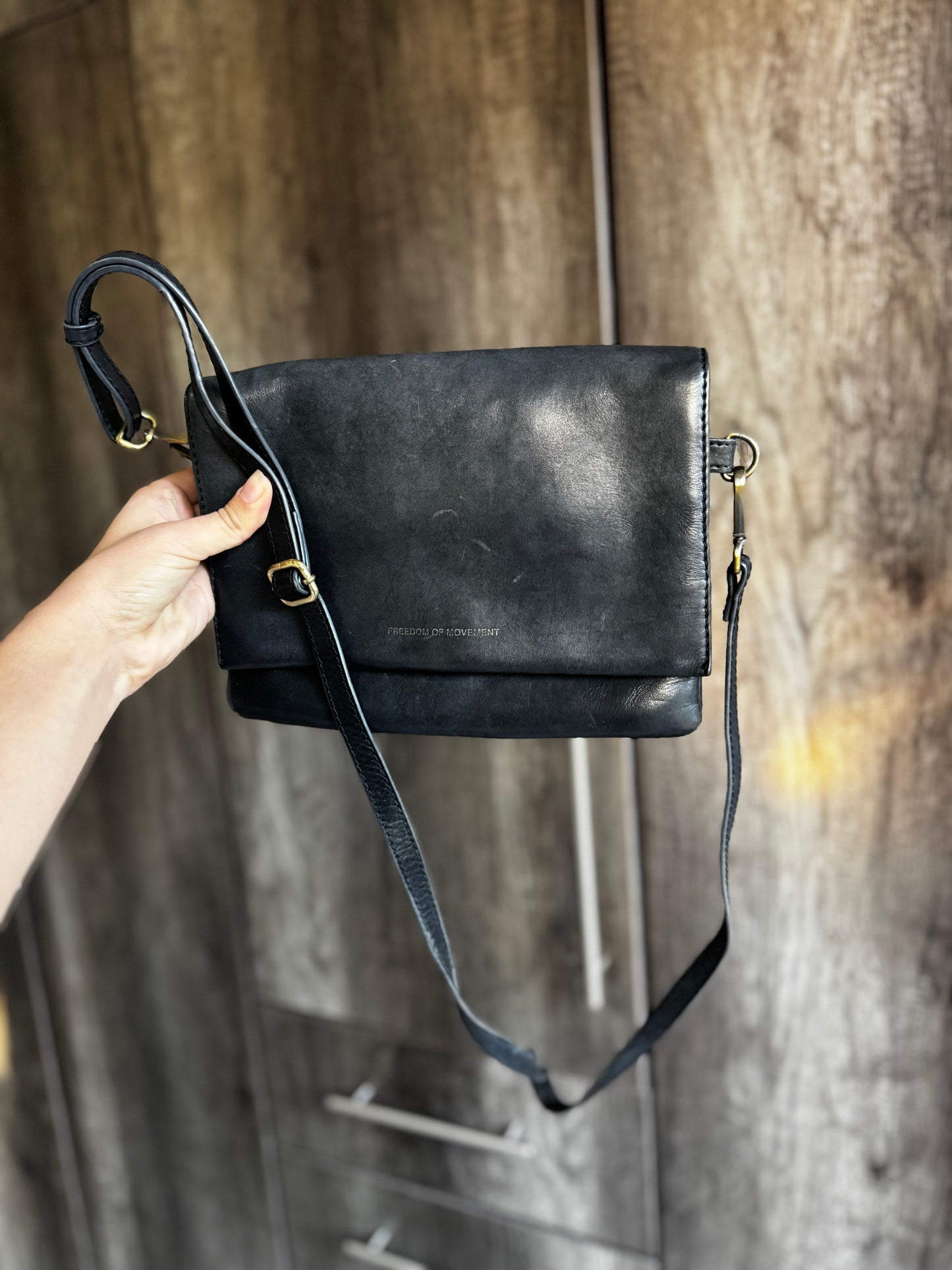 FREEDOM OF MOVEMENT black handbag (SS)