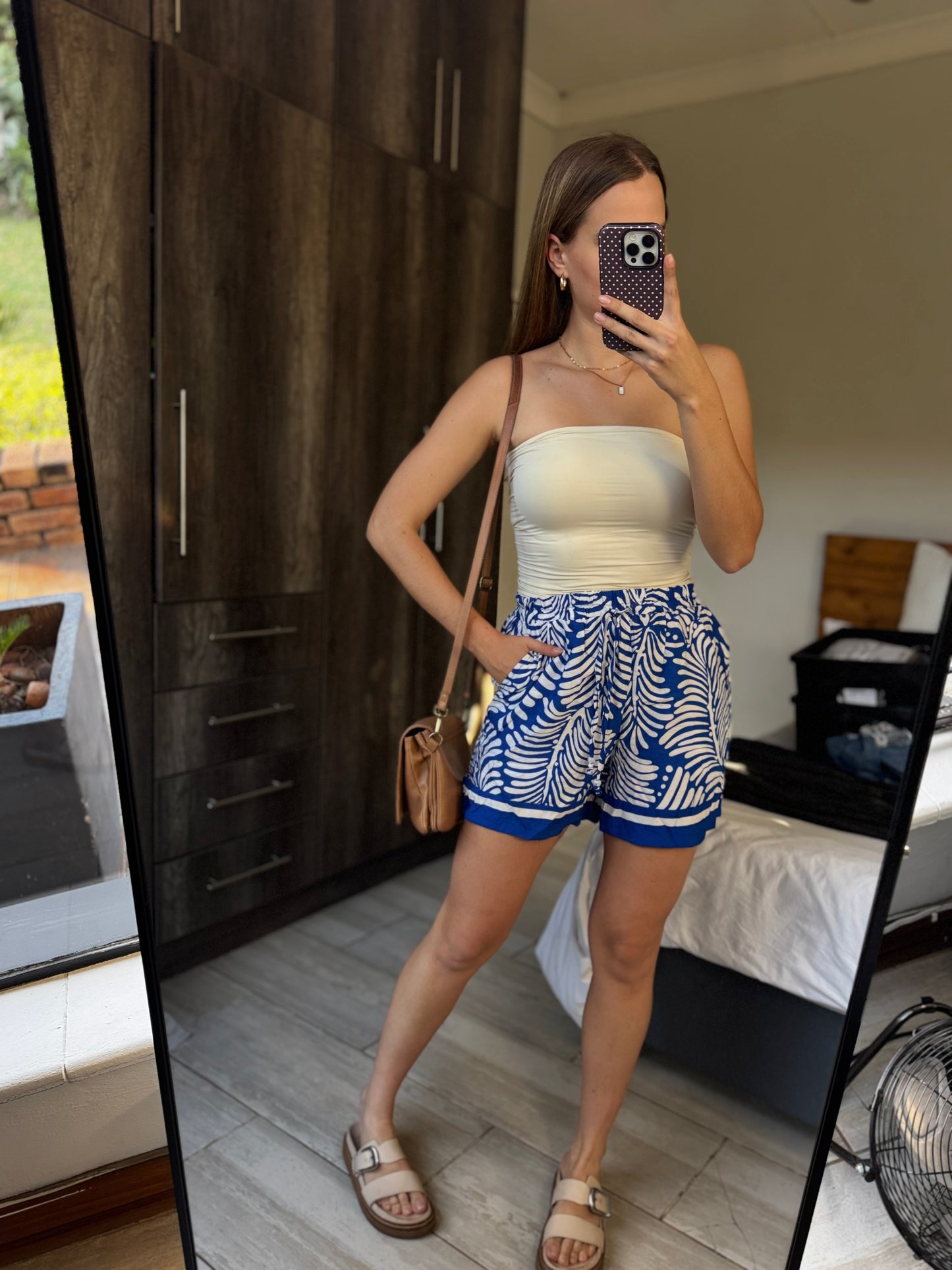 Blue floral shorts (D)