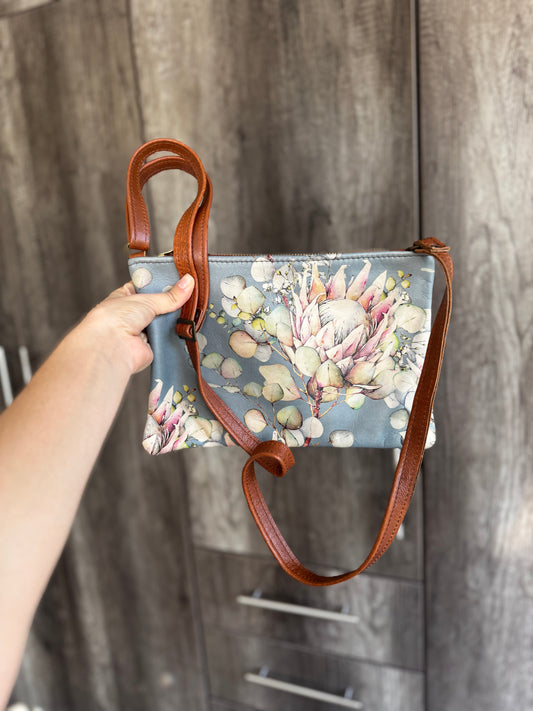 Floral bag (CC)