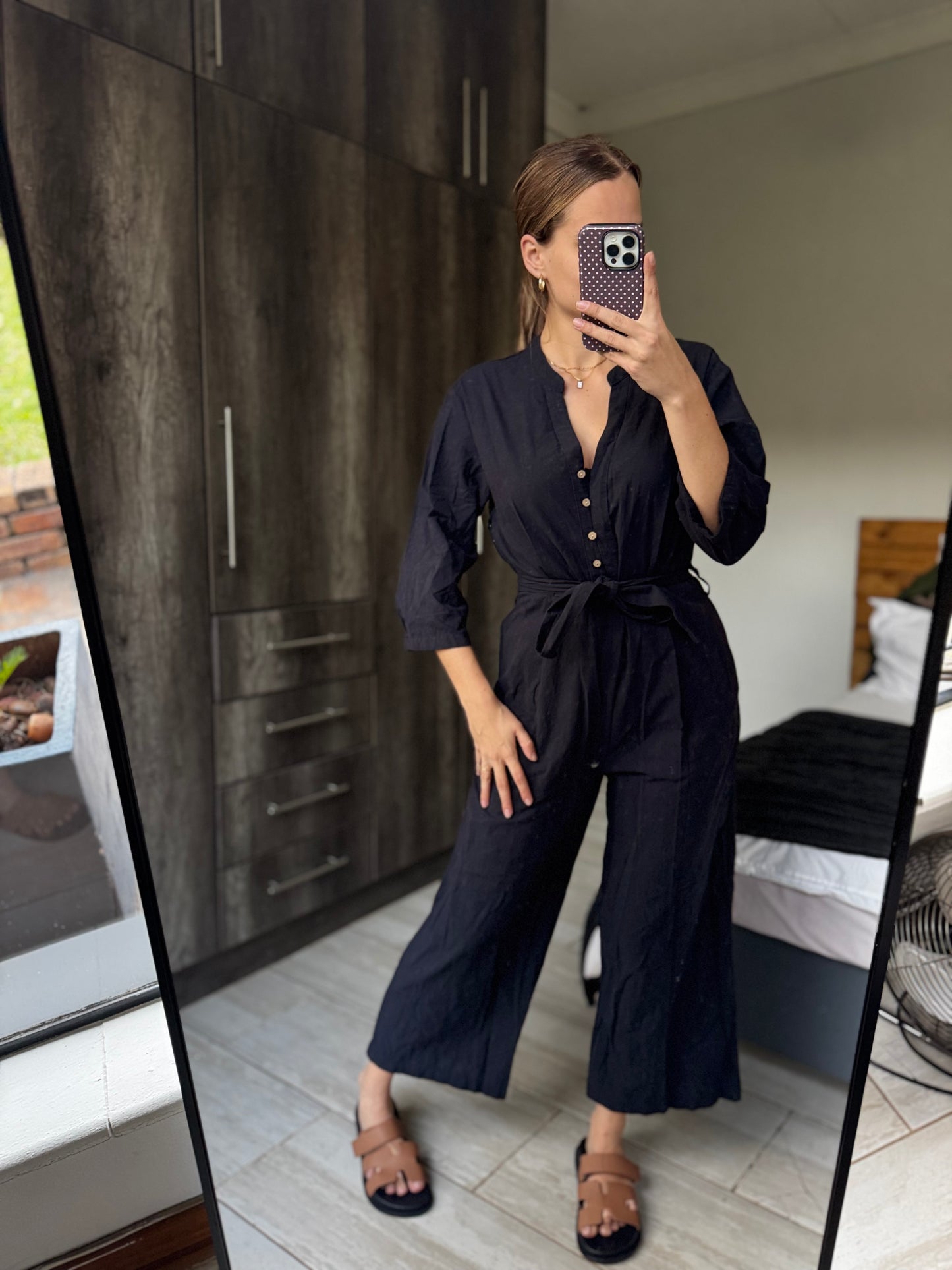 Black jumpsuit (X8)