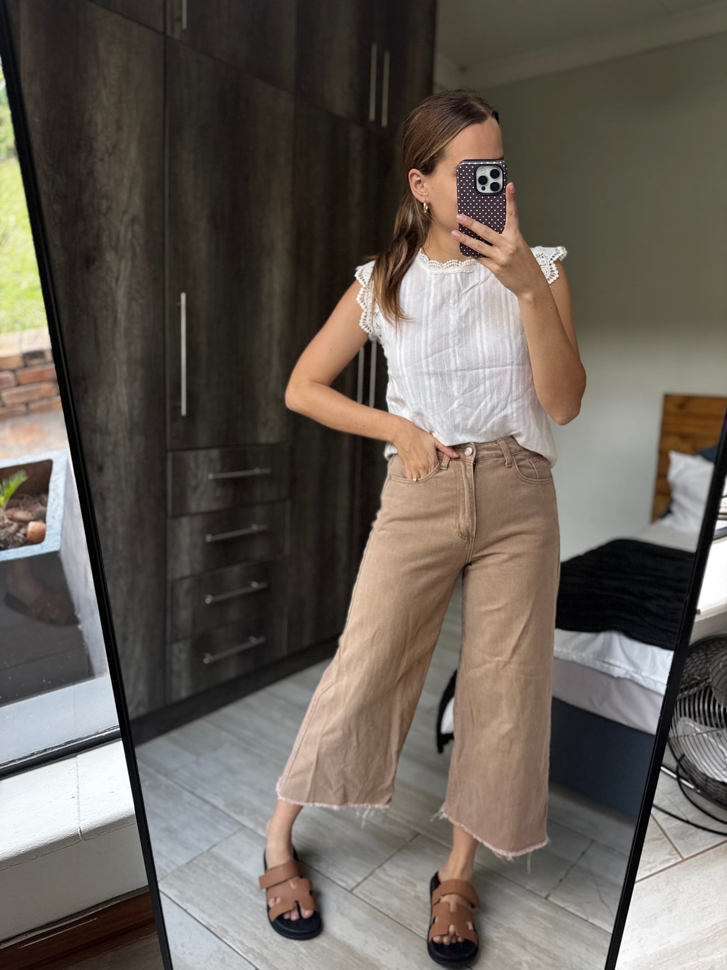 Pretty white top (II)