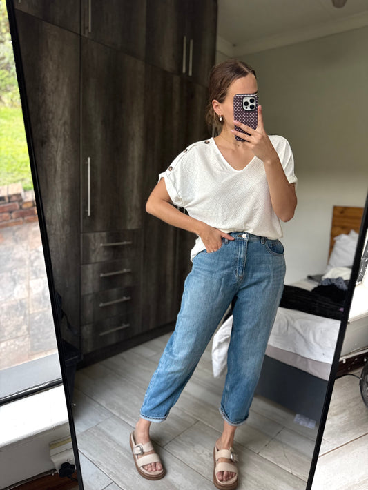 White top (CC)