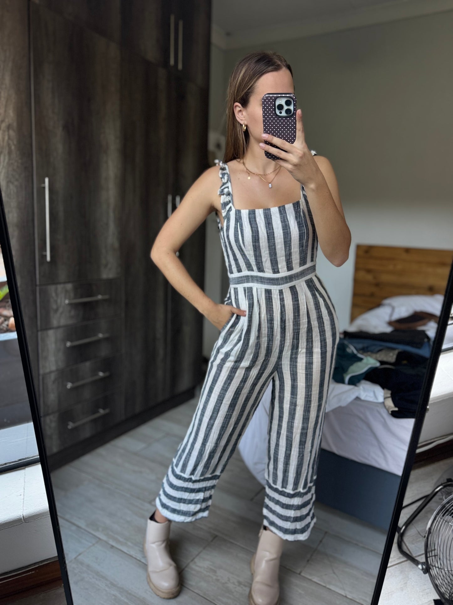 Old Khaki jumpsuit (Y)