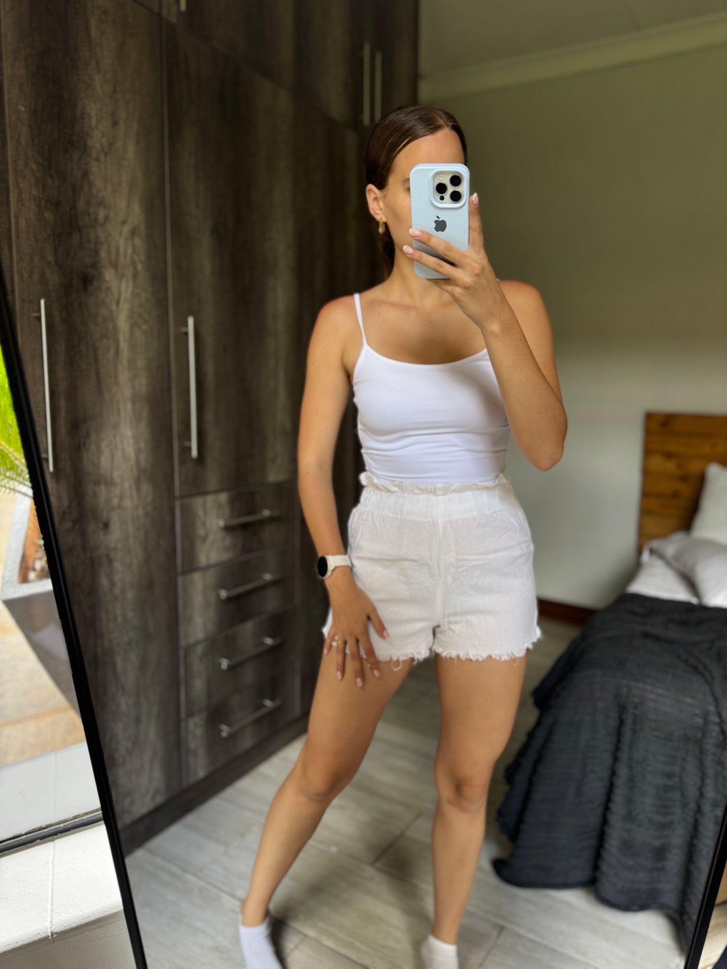 Cotton on white shorts (B)