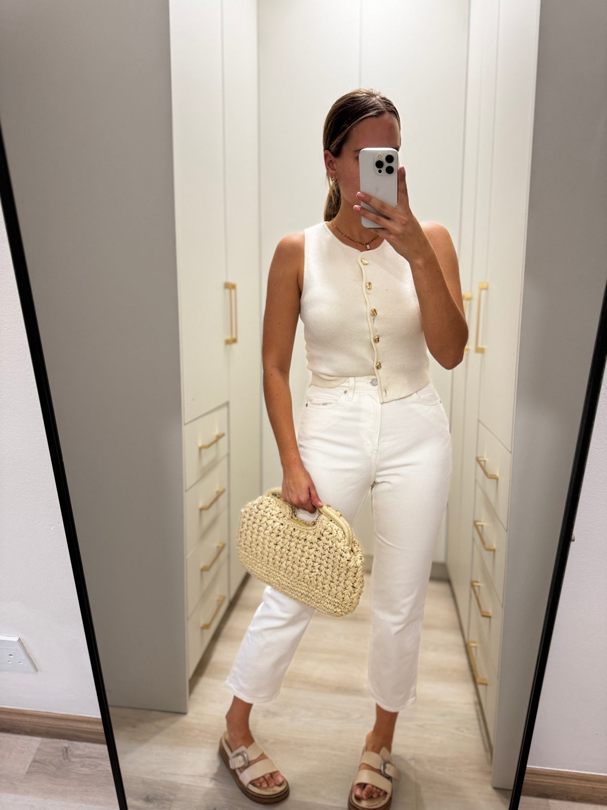 H&M white jeans (O)