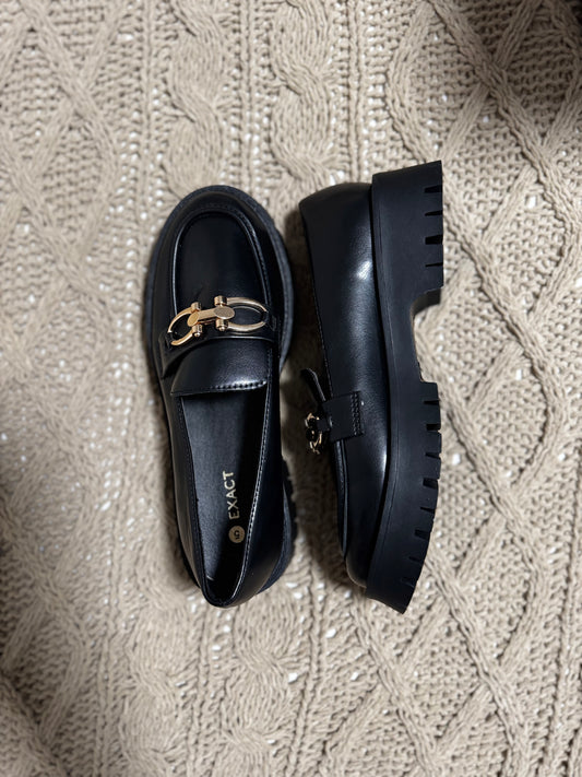 Brand New black loafers (N)