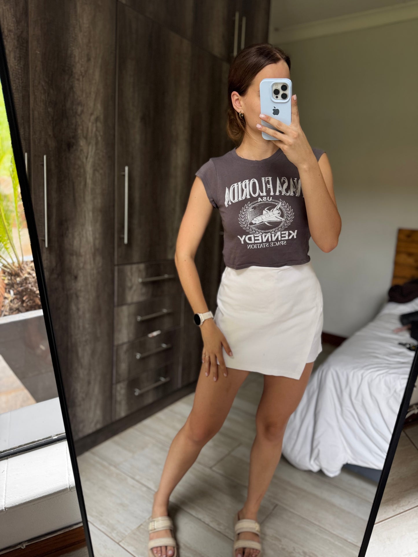 H&M cropped graphic tee (II)