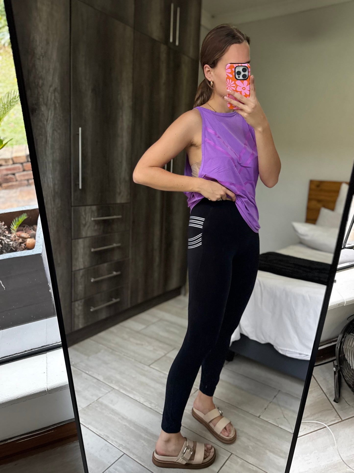 Lorna Jane gym leggings (CC)