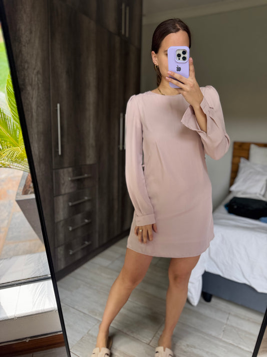 Pretty pink dress (RR)