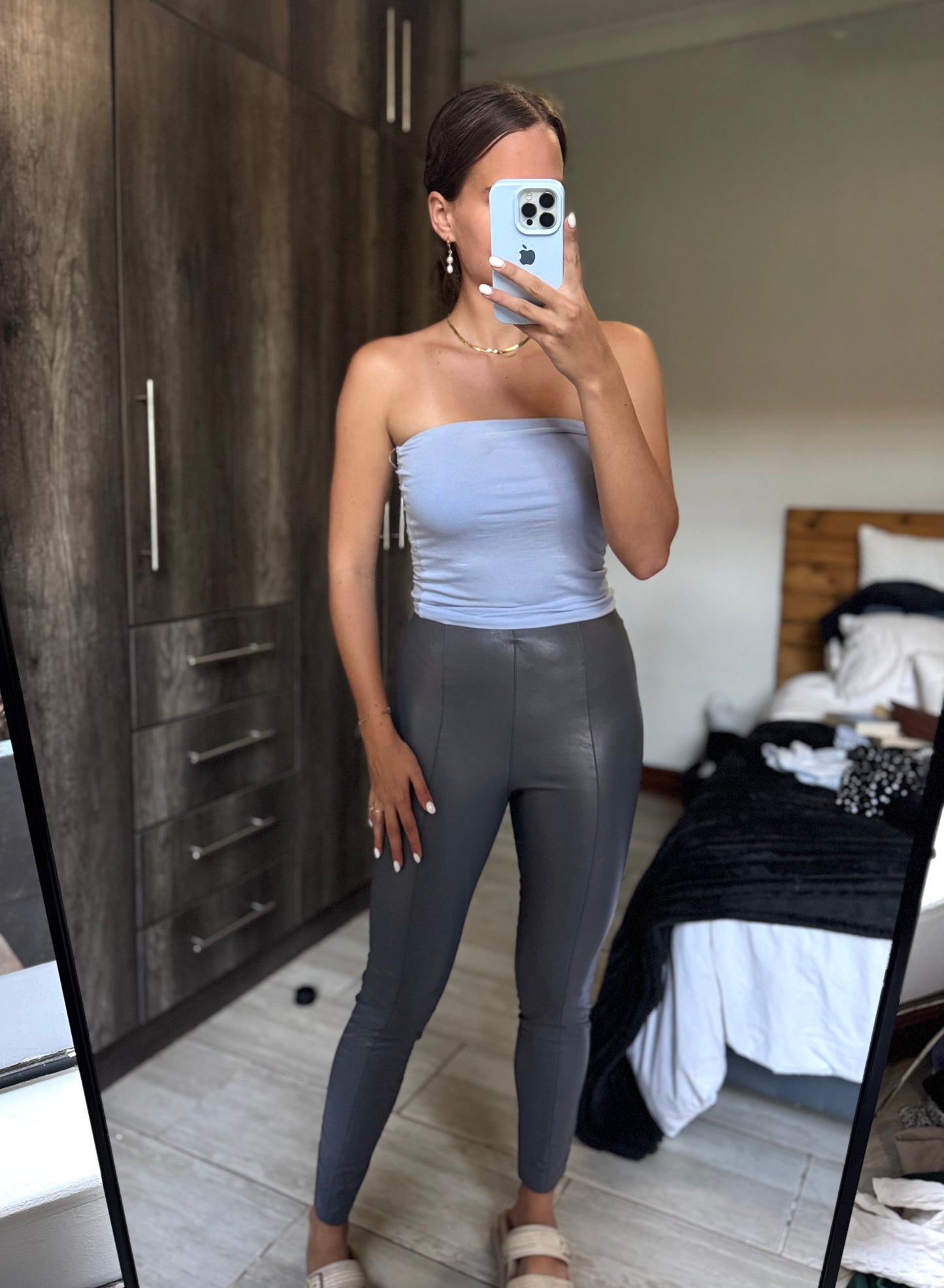 H&M leather pants (T)