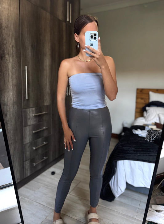 H&M leather pants (T)