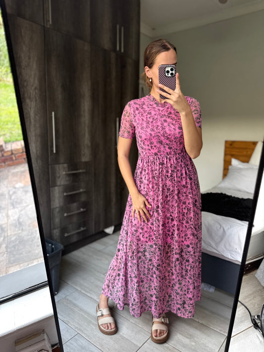 Pink floral dress (W)