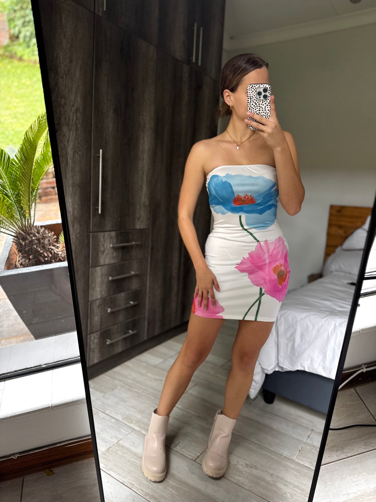 White floral dress (DD)