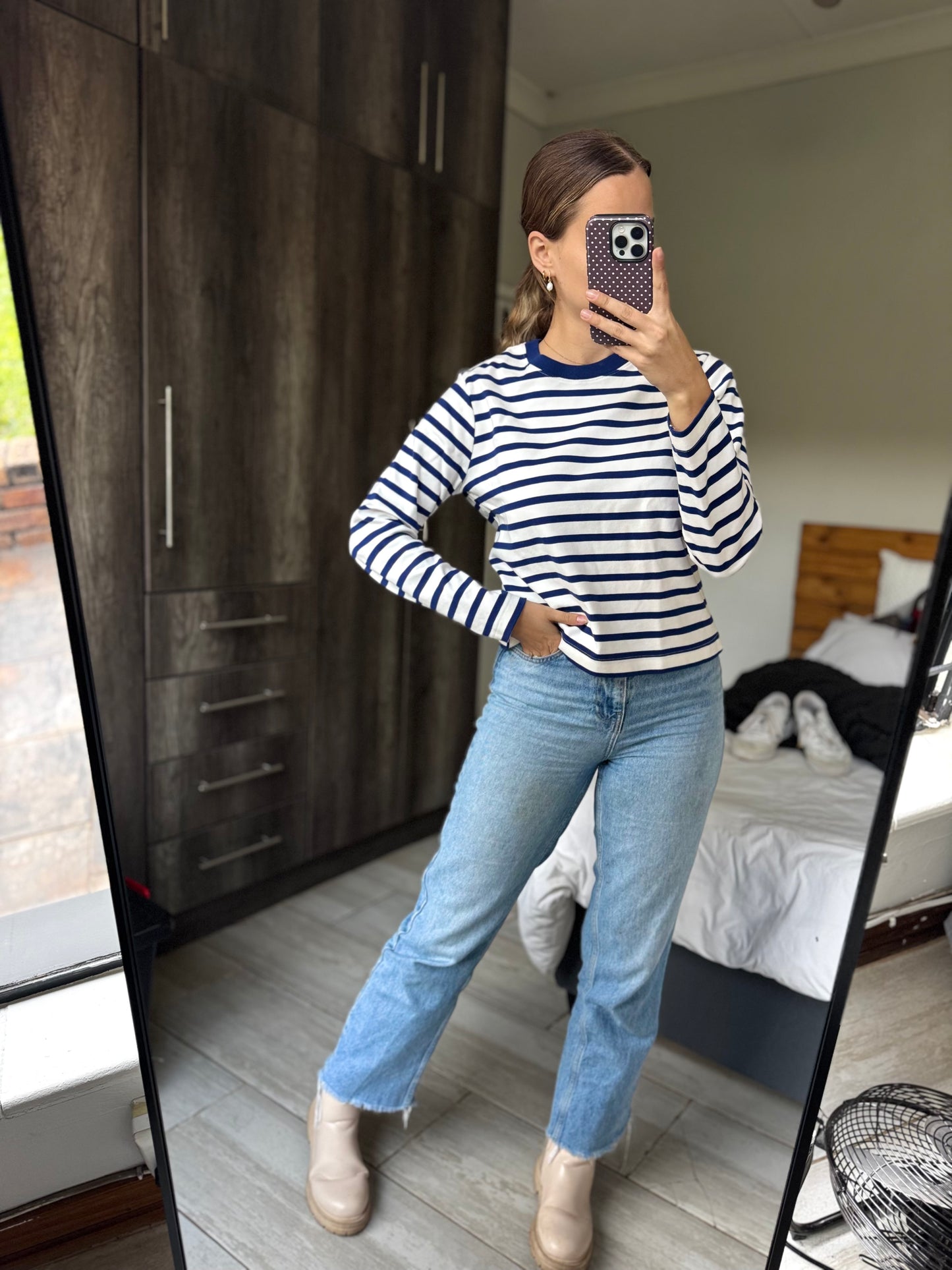 UNIQ blue striped sweater (D)