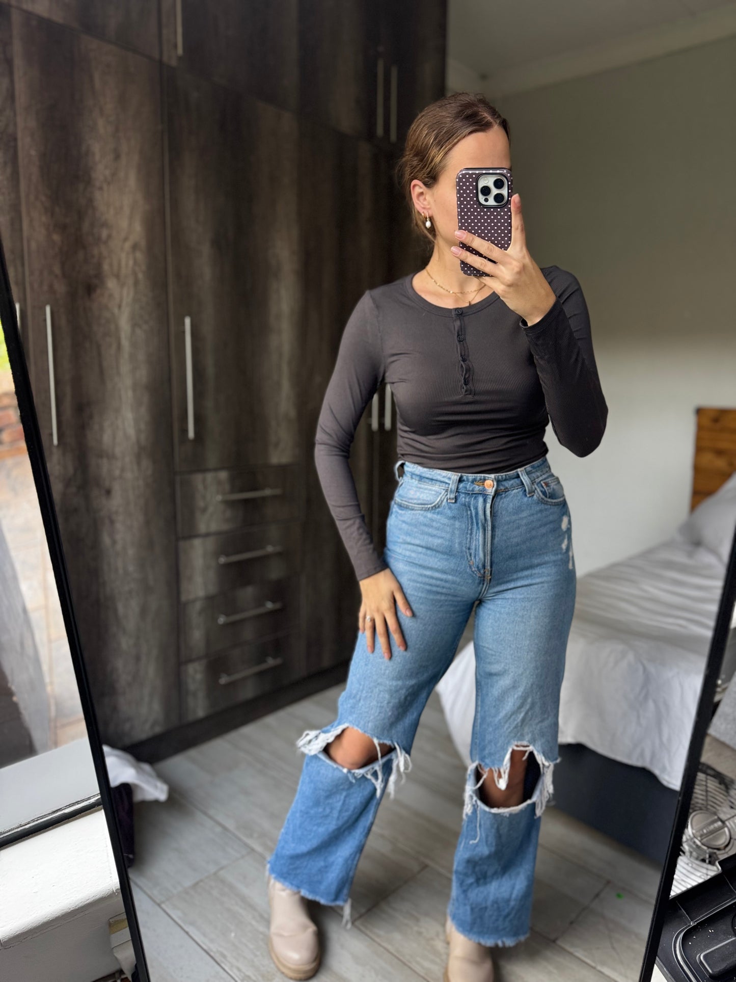 Grey ribbed bodysuit (D)