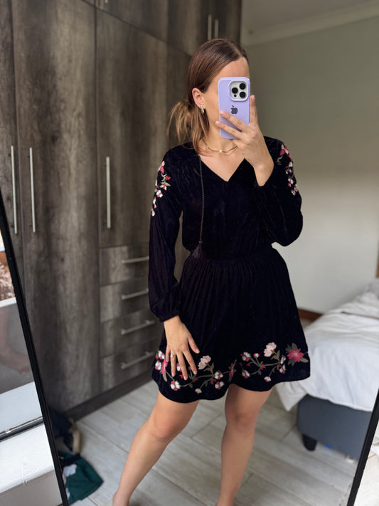 Velvet black floral dress (MMM)