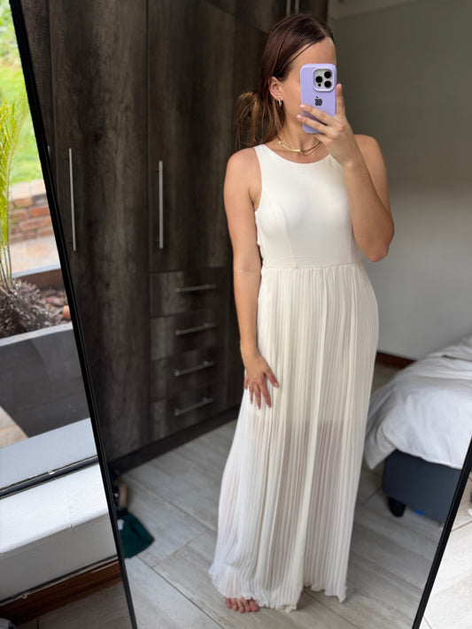 FOREVER NEW stunning cream dress (MMM)