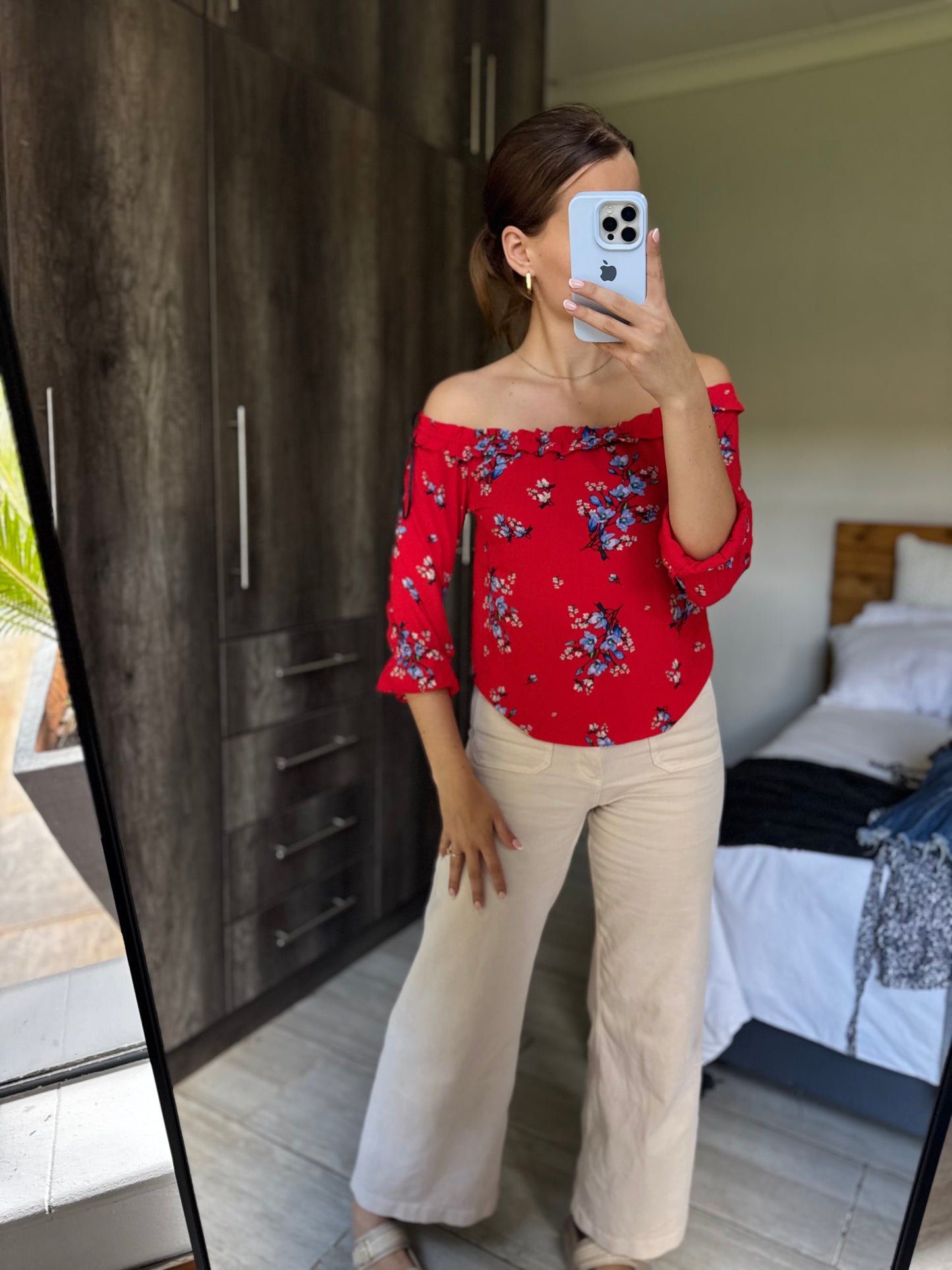 H&M red floral top (GG)