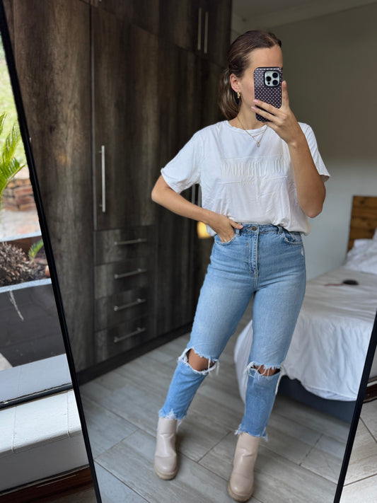 Country Road white tee (SS)
