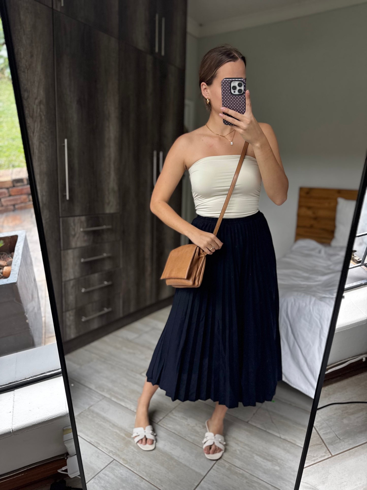 Black midi skirt (LL)