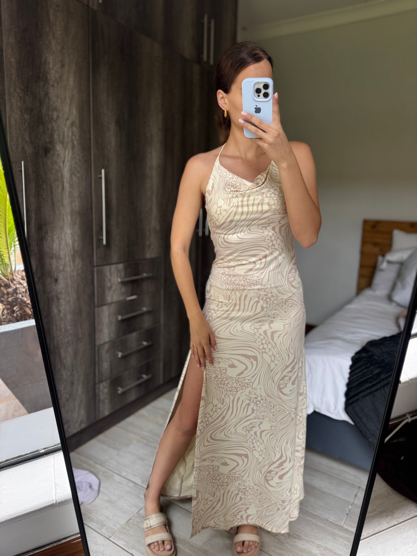 Brand New stunning dress from UNSEEN (HH)