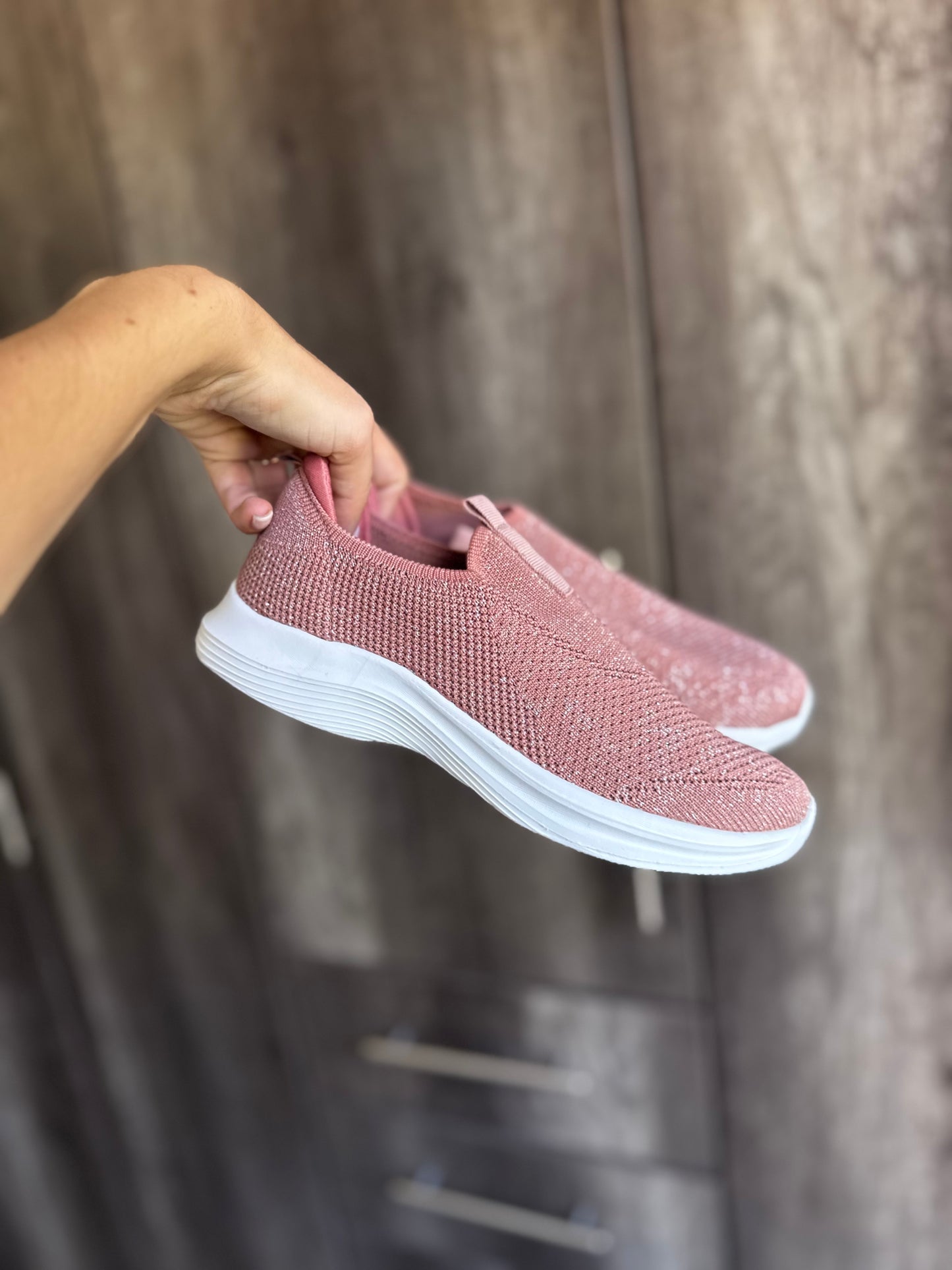 Brand New Wonder Fit shoes (X8)