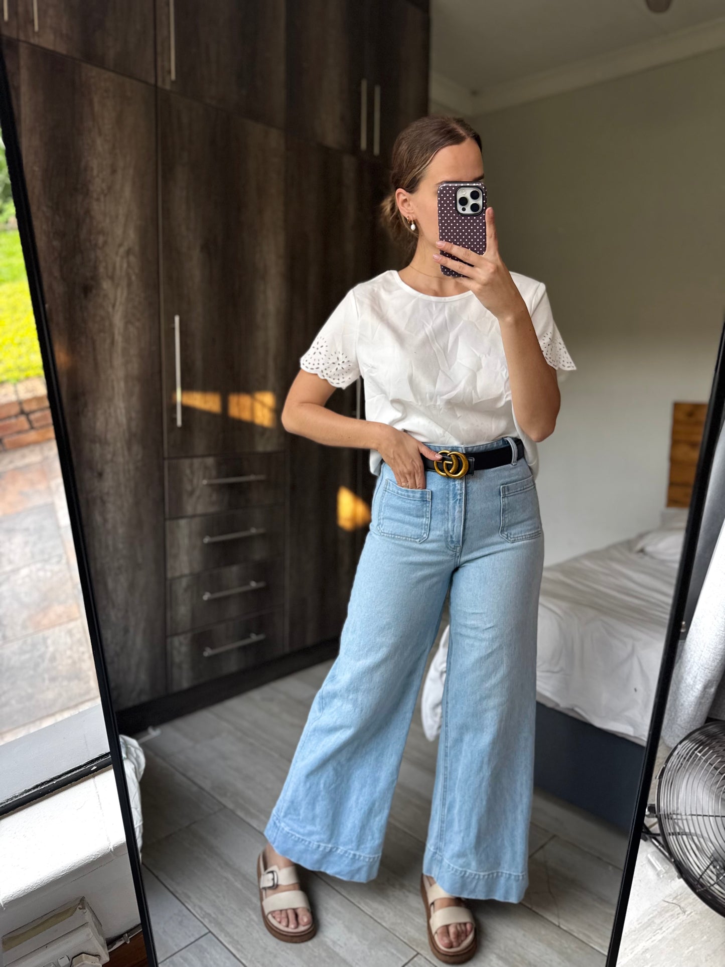 Pretty white top (E)