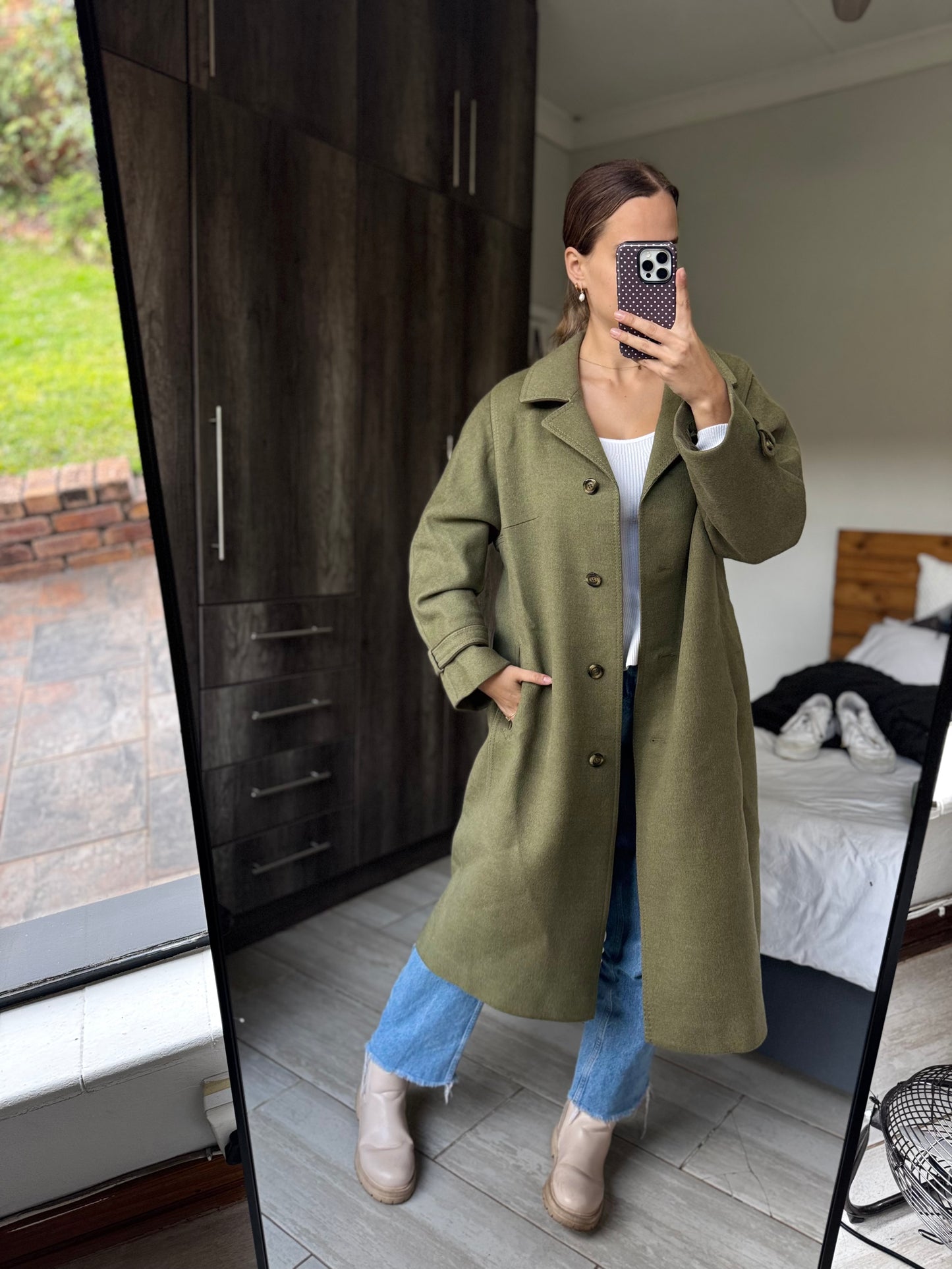 Pure Wool green stunning coat (D)