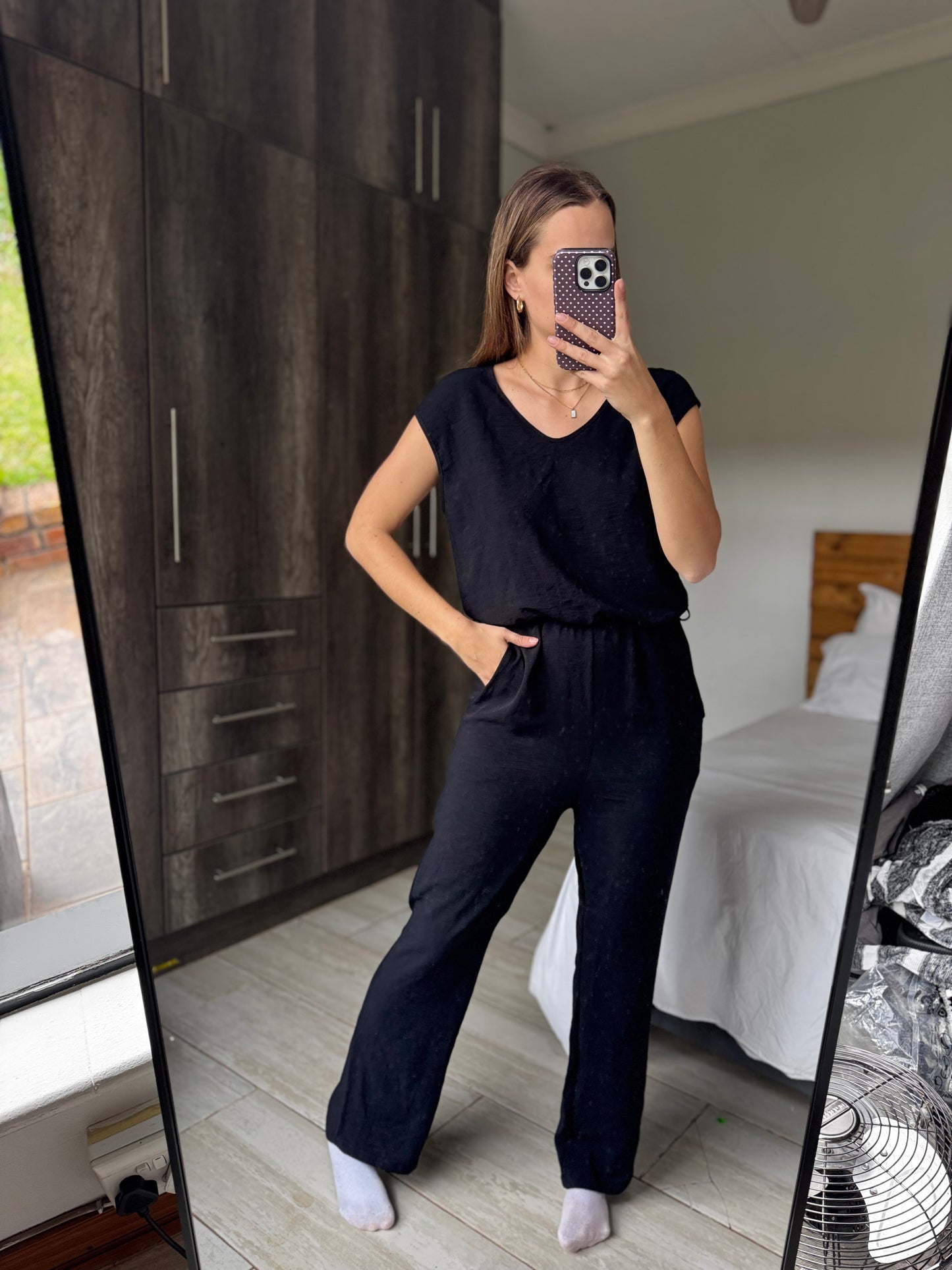 Black jumpsuit (O)