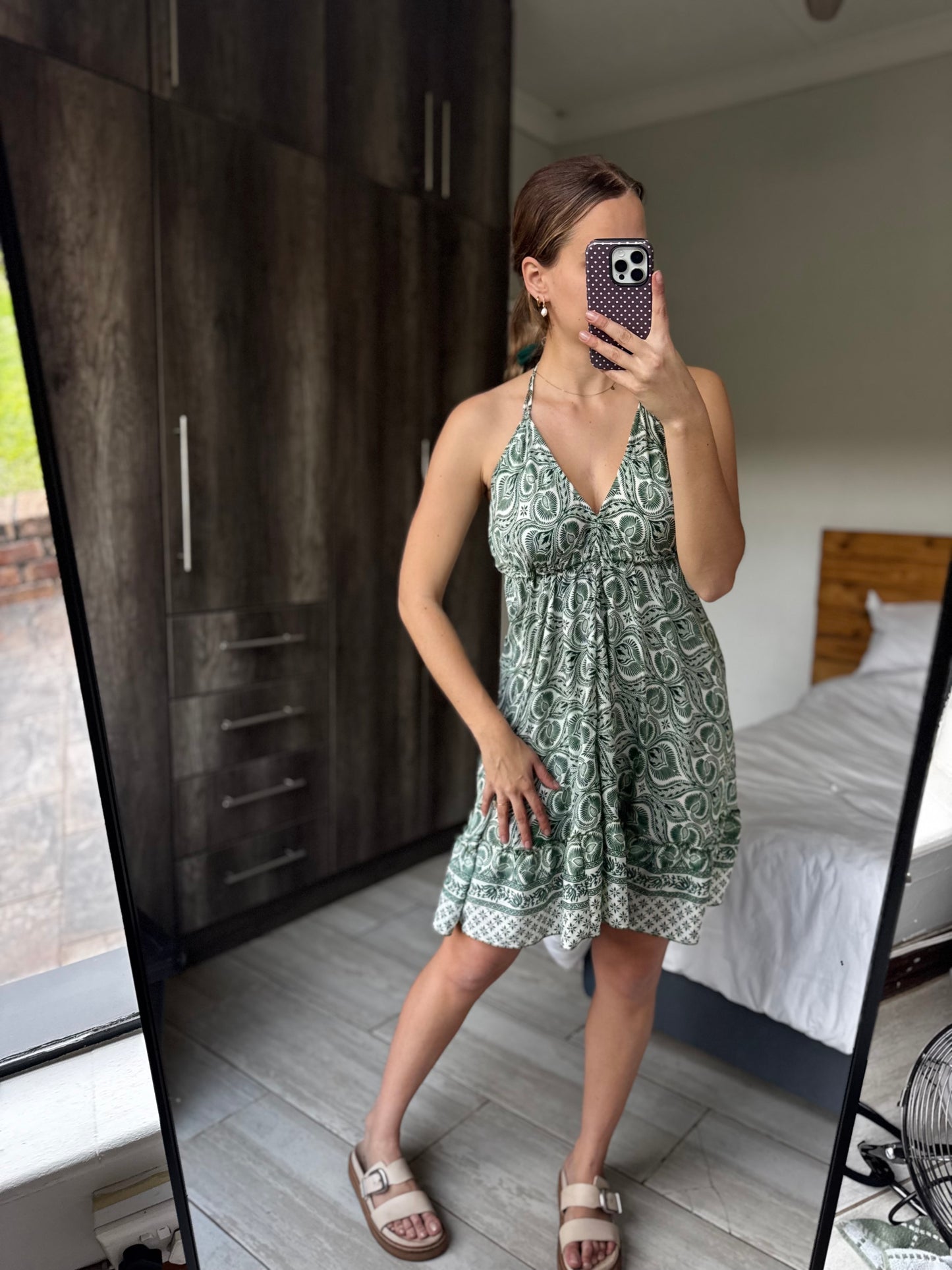 Pretty green dress (RR)