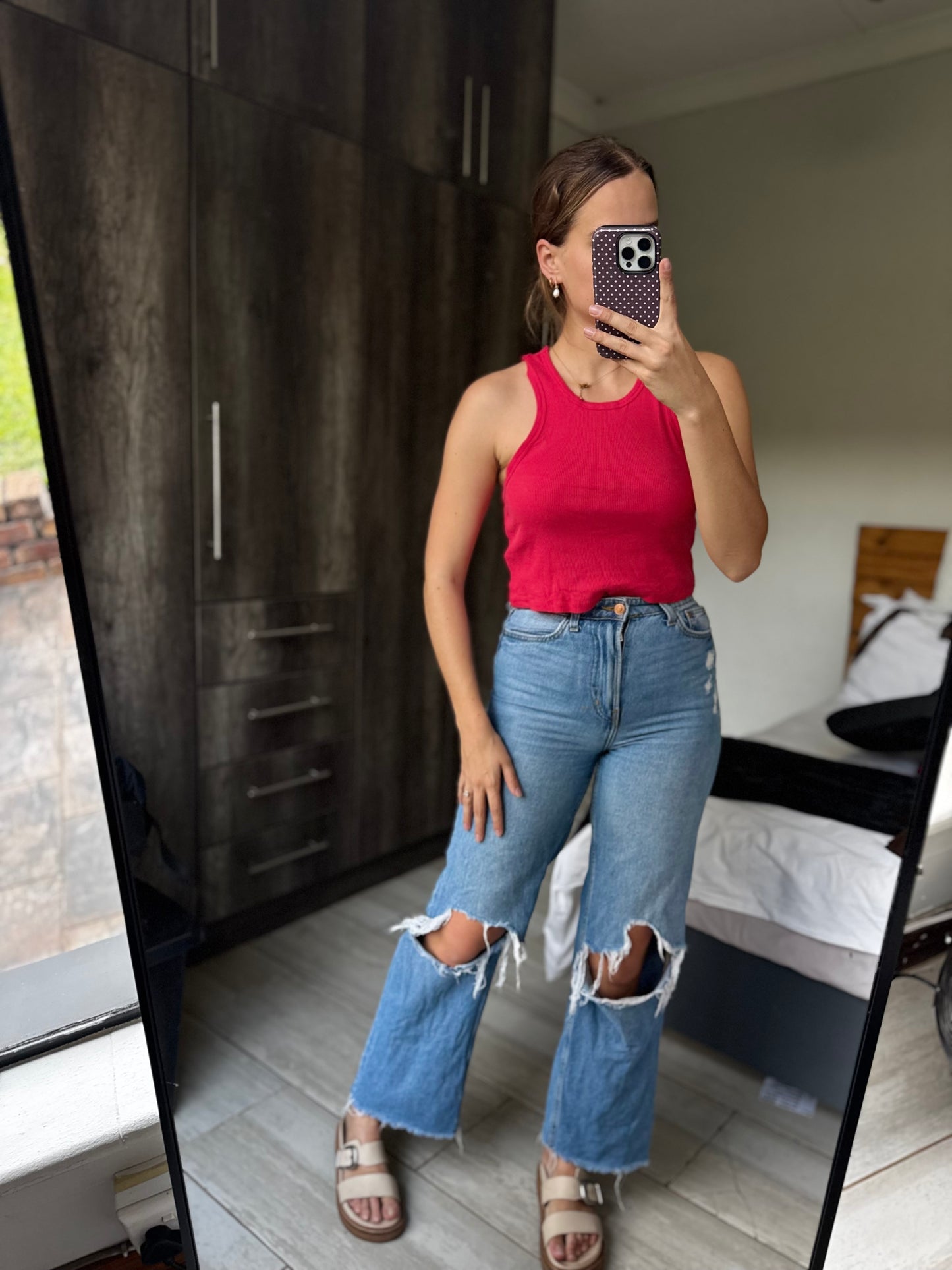 Red ribbed tee (L)