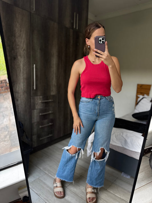Red ribbed tee (L)