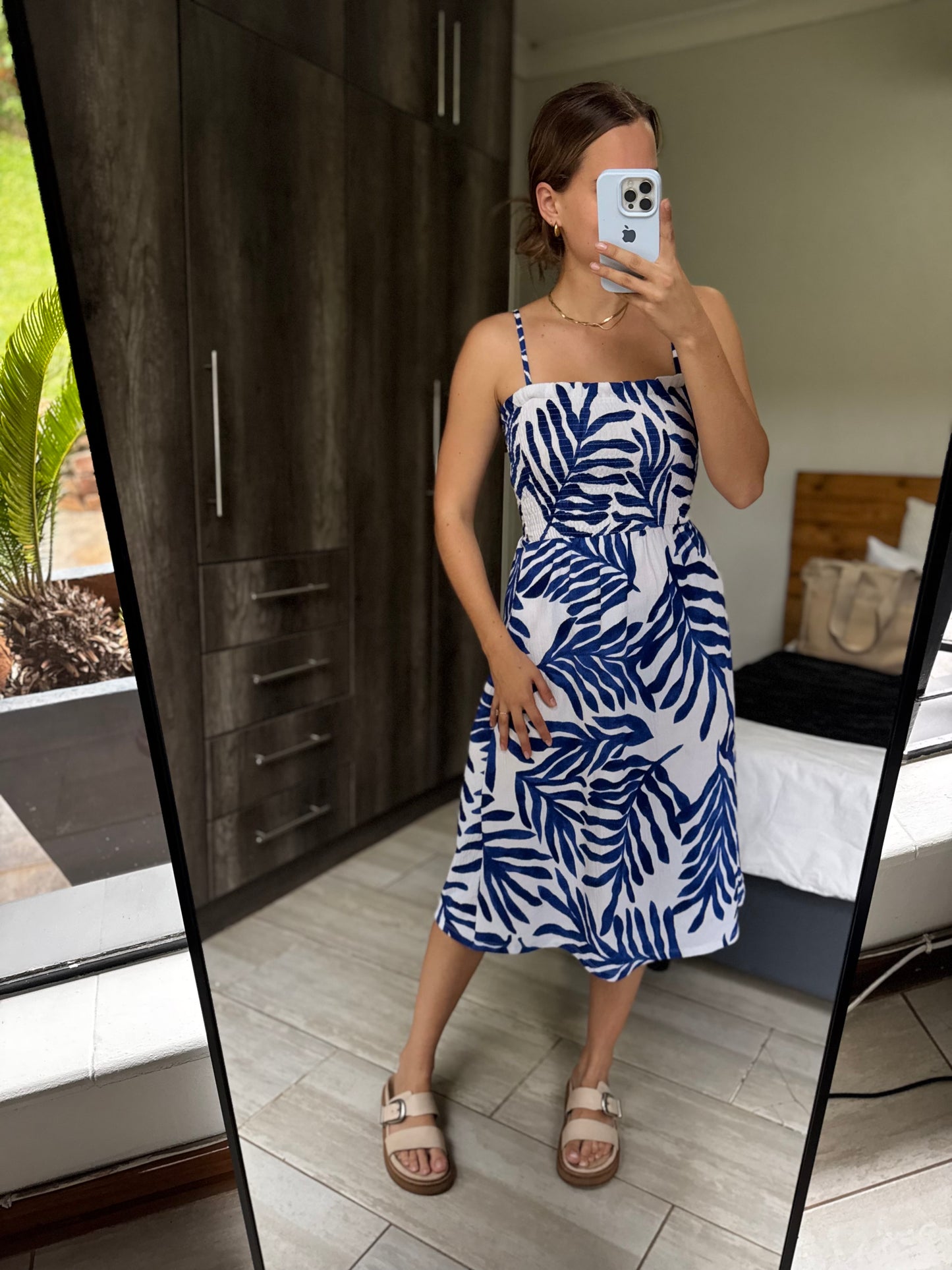 H&M blue floral dress (X8)
