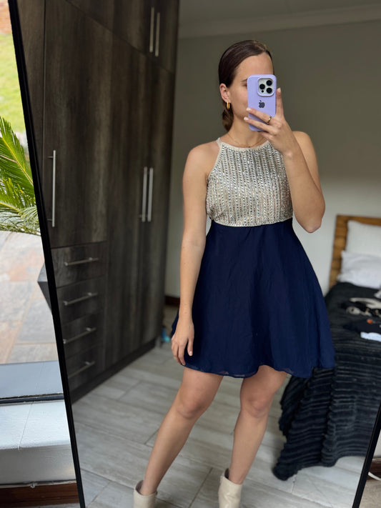 Stunning blue dress (FF)