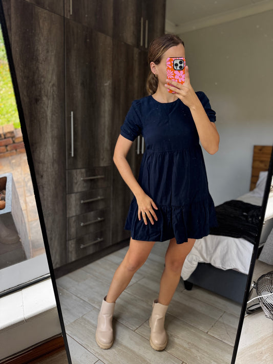 FOREVER NEW navy dress (CC)