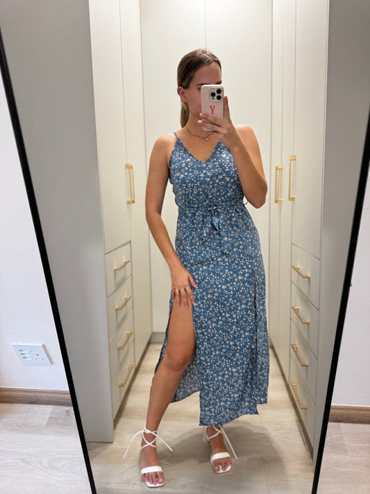 Blue floral dress (E)